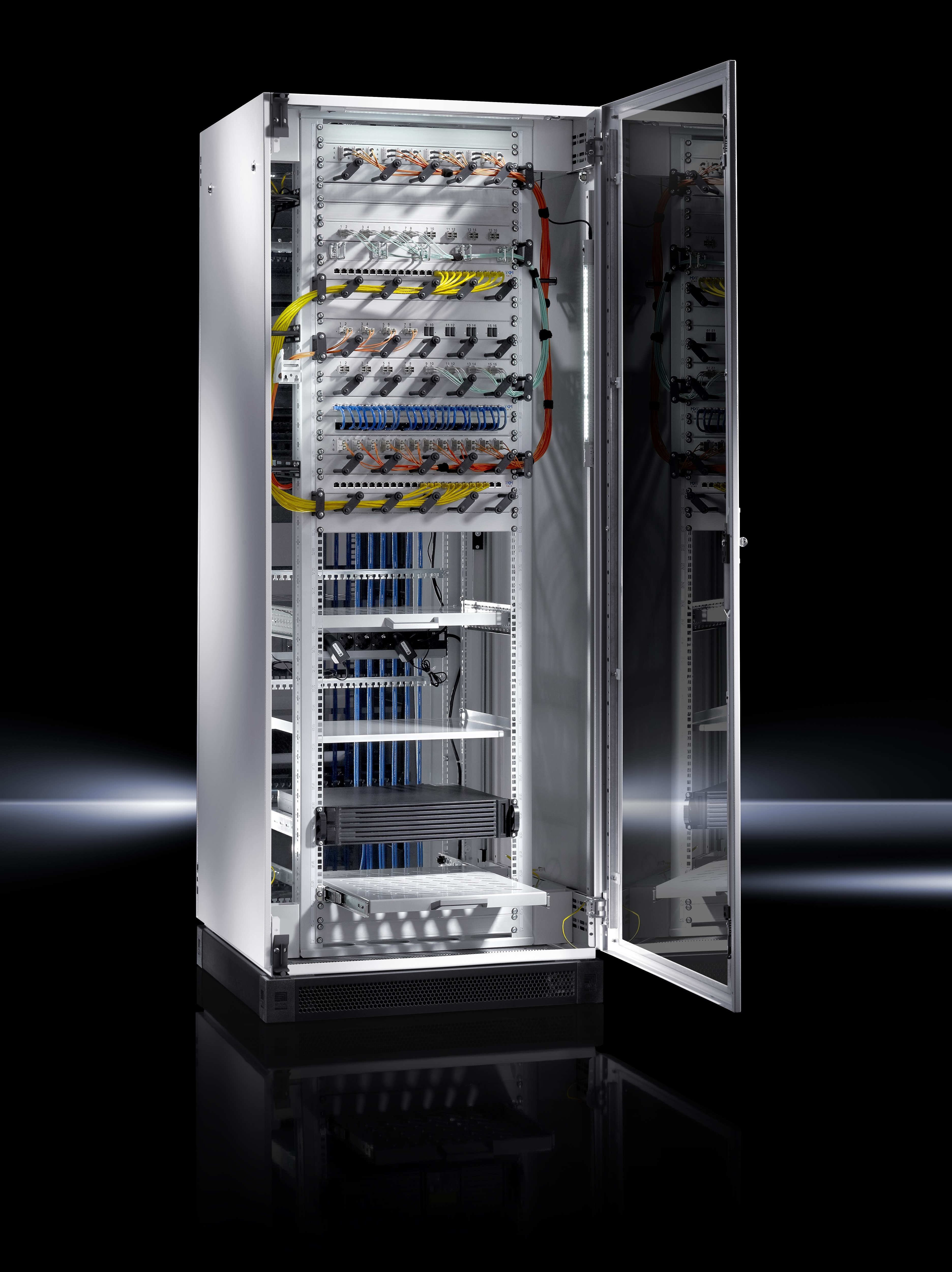 Rittal presenta el TE 8000, un rack para las TIC | Rittal Disprel - Cajas y  armarios para la industria y las TIC